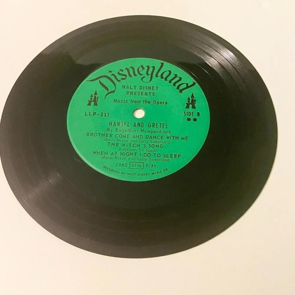 Vintage 1967 Disney Hansel and Gretel 7 Inch Record and Book - Picture 14 of 15
